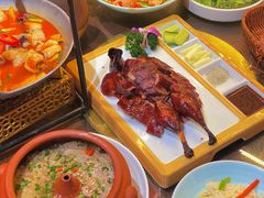 -老滇山寨•云南特色菜•地方菜•民族风情歌舞表演(金碧店)