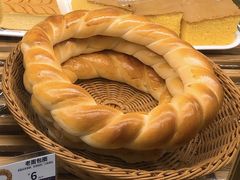 老面包圈-昆明冠生园·蛋糕·面包(南强街店)