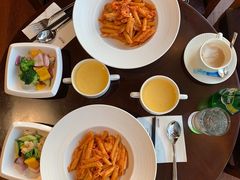 -湖景知味西餐厅•自助餐• 轻食(南京金茂威斯汀大酒店)