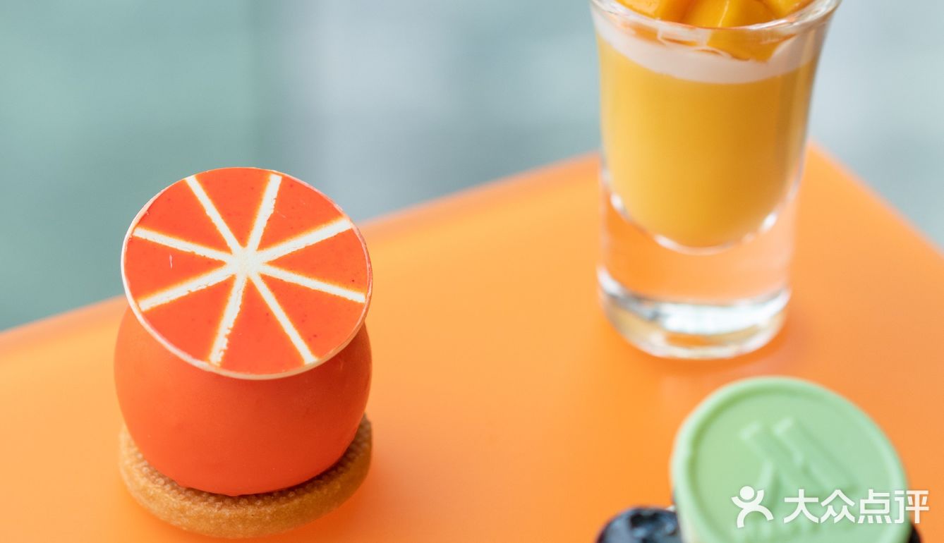 惊艳！星级酒店里的名媛下午茶，竟私藏了整个夏日果园！ 