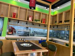 大堂-肖仙仙羊肉汤·始于1996年(郫都店)