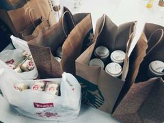 -星巴克(西藏路店)