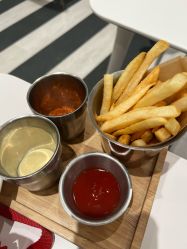 -奈尔宝·儿童乐园·亲子餐厅(华采天地店)