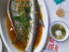 -丹水桥地锅鱼·翘嘴鲌·地方特色全鱼宴(丹江口大坝店)