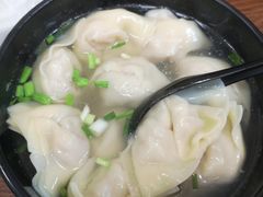三鲜大馄饨-万寿斋(山阴路店)