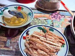 -刘姐啤酒鱼民族演艺餐厅(西街总店)