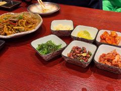 -喜牛烧肉酒场·黑金店(威高广场店)