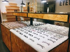 -罗伯特眼镜·蔡司官方授权(罗湖国贸店)