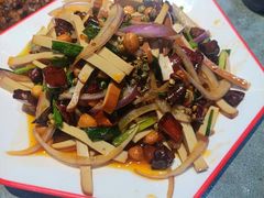 -咊记茅草棚柴火鸡(乌当店)