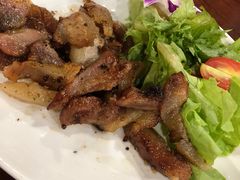 -Dang restaurant (patong phuket)