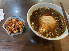 红汤面底-裕兴记•蟹黄面馆(人民广场店)
