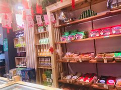 -锅圈食汇火锅烧烤食材超市(聚贤路店)