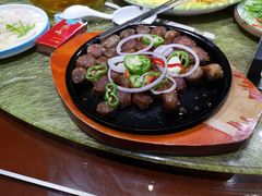 -乡村馕坑肉·烧烤·新疆菜·本地人更爱吃(阿勒泰首店)