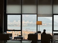 -青岛朗艺美术馆·海景咖啡