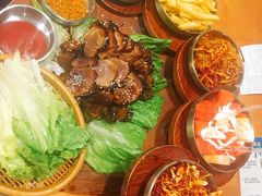猪蹄套餐-肥肥虾庄·金牌油焖大虾(杨园滨江时代walk店)