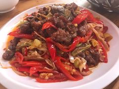 小炒嫩牛肉-隔壁老王·家常云南菜(花巷店)