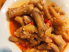 -头上红煨盐鸡·非遗院子餐厅