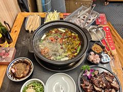 -小饕荟雅安贡椒鱼鲜馆(广福桥店)