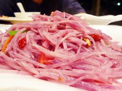 酸辣紫土豆-阳澄湖费尔蒙酒店颐丰阁中餐厅(马鞍山西路店)