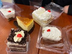 -红宝石·鲜奶小方·海派西点房(南丹店)