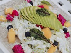 牛油果青木瓜大虾沙拉-Local泰莲庭(虹鳟鱼店)