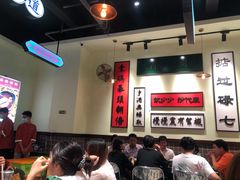 -何妹湿辣牛肉·粤式烧烤砂煲(桂雅路店)