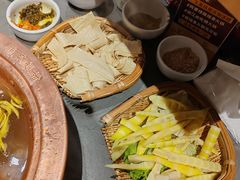 -阿婆情腊排骨火锅·野生菌季(古城旗舰店)