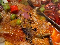 -鸣记脆皮烤鱼·海鲜烤鱼(三八广场店)