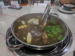 -乡土黄·鲜牛肉火锅·小龙虾(兴业街店)