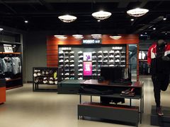 -耐克(恒隆广场店)