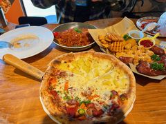 狂野拼榴莲披萨-盘炉forenza·云贵川融合小食堂 ( 钟楼中柳巷店)
