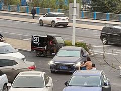 路边停车️-小龙坎火锅(唐冶店)