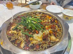 -乡土特色.冷锅鱼.牦牛肉汤锅