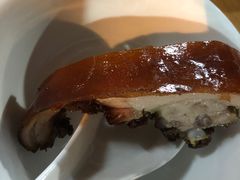 -黄记四更烤乳猪店