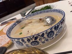 -五谷芳乳鸽王(海景店)