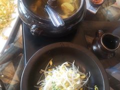 -云海肴·汽锅鸡·云南菜(天山百盛优客店)