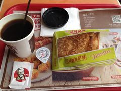 -肯德基(洛川店)