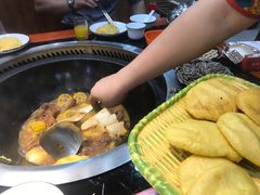 -袁小二大东北铁锅炖(吉祥村总部)