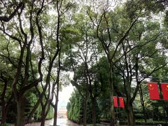 -上海市龙华烈士陵园