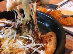 炙烤澳洲牛肉比萨（大方薄底）-必胜客(东岳店)