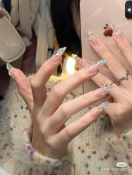 -悦指间美甲美睫