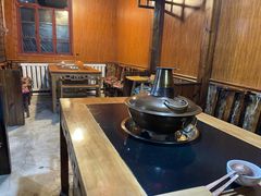 -果松木炭酸菜铜火锅·外婆参鸡汤