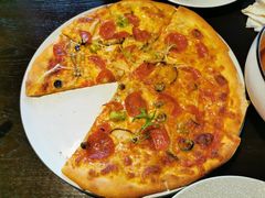 意式鲜辣色拉米披萨-上岛咖啡(珠园店)