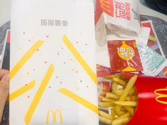 -麦当劳(轻轨曹杨路店)