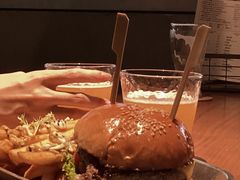-三勾JJJ Burger&Coffee(梅溪湖店)