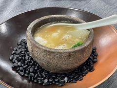 黑松露石锅养生煲-景忆川·川粤菜