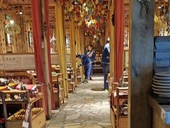 -老牌坊云南鱼豆花火锅(爱建店)