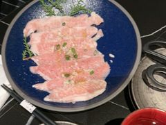 -山川小町·极番烧肉(新地假日广场店)