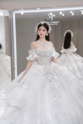 -LOVINA洛维娜婚纱礼服