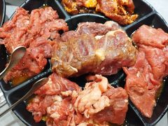 -啊美丽炭火烤肉(滑翔一店)